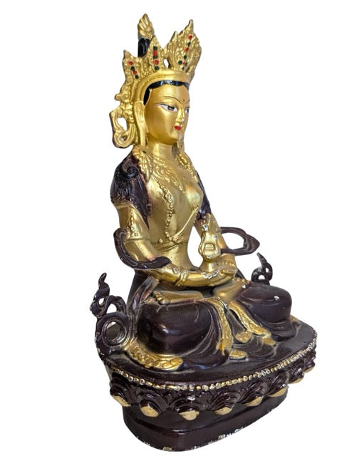 Modern Tara-beeld in boeddhistische stijl met rustige uitstraling