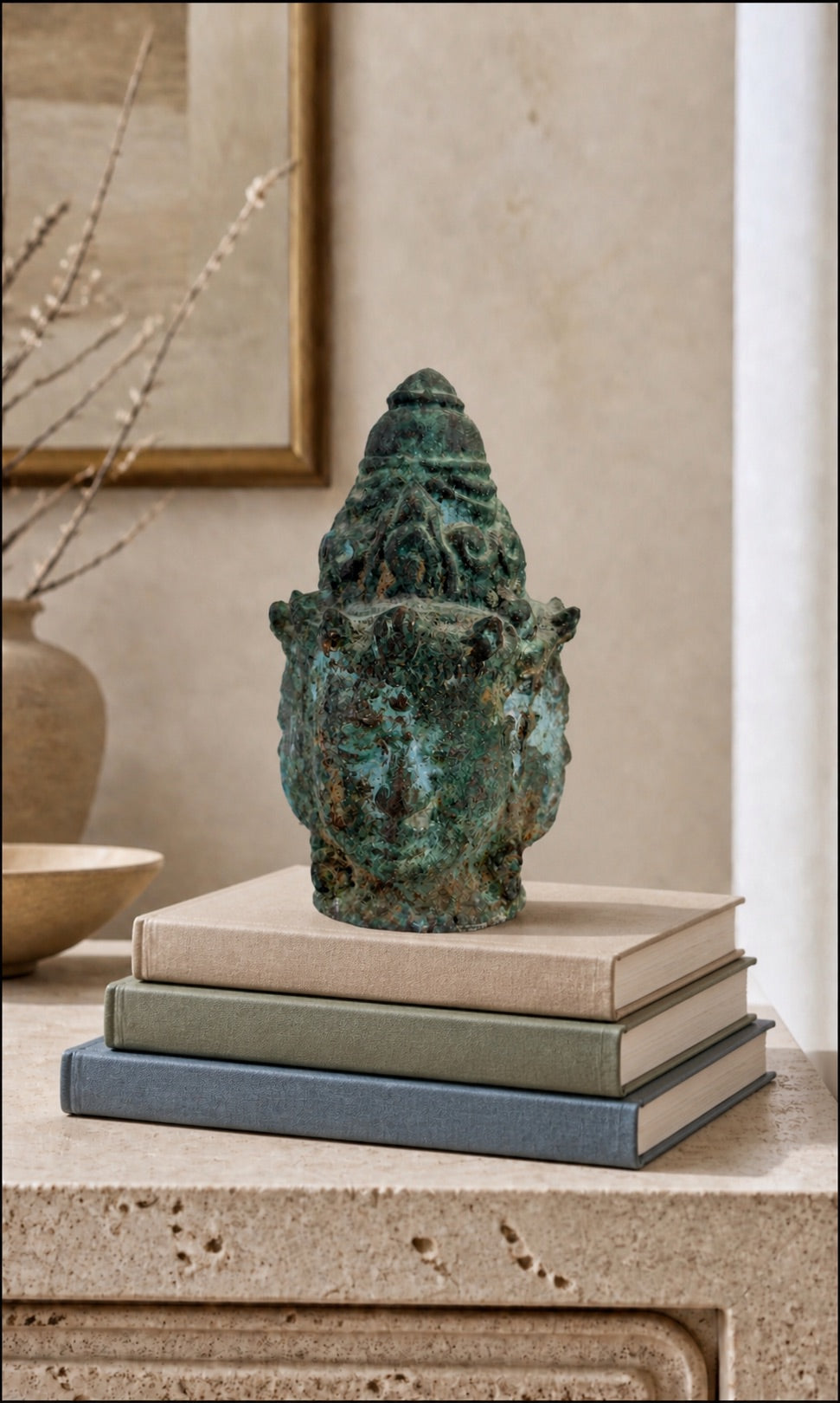 Driehoofdige Khmer-stijl Trimurti H 12,5 × W 7,5 cm