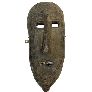 Muurdecoratie Antiek Nepalees houten masker met schelpinleg en originele koorden