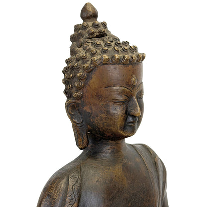Monumentale 18e-eeuwse Shakyamuni Boeddha uit Ladakh in vuurverguld brons – opname 11