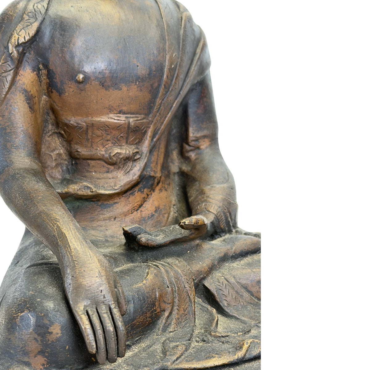 Monumentale 18e-eeuwse Shakyamuni Boeddha uit Ladakh in vuurverguld brons – opname 12