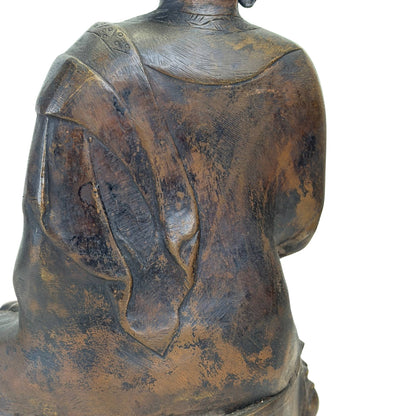 Monumentale 18e-eeuwse Shakyamuni Boeddha uit Ladakh in vuurverguld brons – opname 13