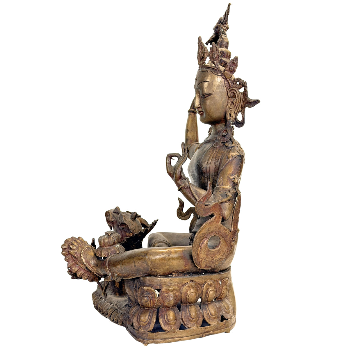 Detail van rijk gedecoreerde kleding en sieraden op Mañjuśrī