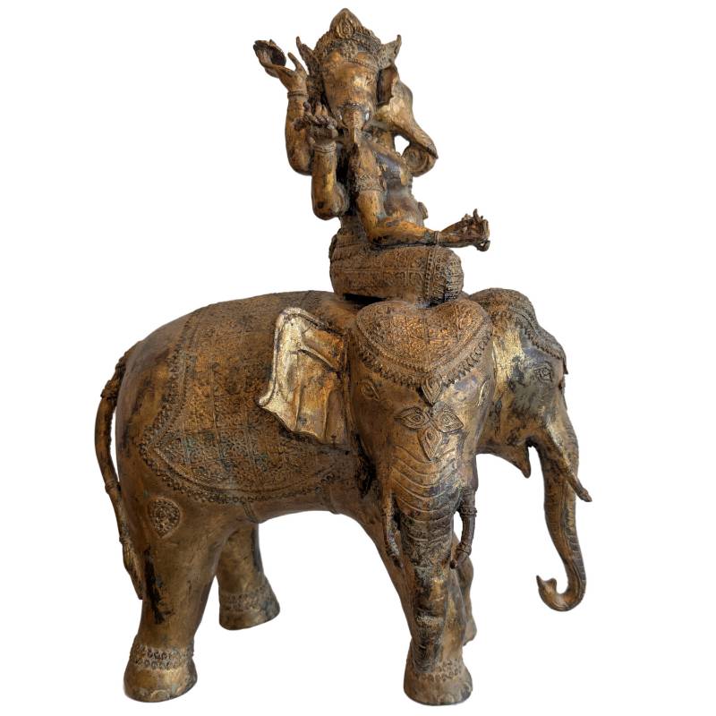 Trimukha Mahārakta Gaṇeśa op Airavata – Vuurverguld Newar brons, Nepal – lot 155