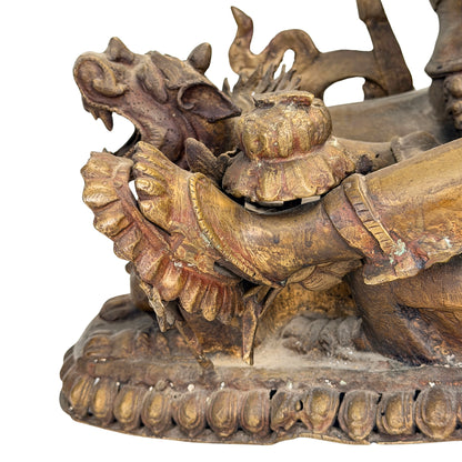 Close-up van oppervlak, patina en ongerestaureerde conditie van de Nepalese Mañjuśrī
