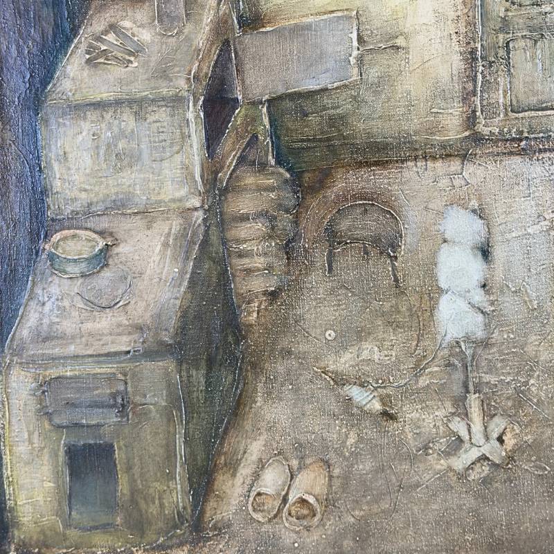 Sfeervol wandvullend schilderij van een antiek boerenhuis-interieur met sterke textuur en een verstilde, nostalgische uitstraling.
