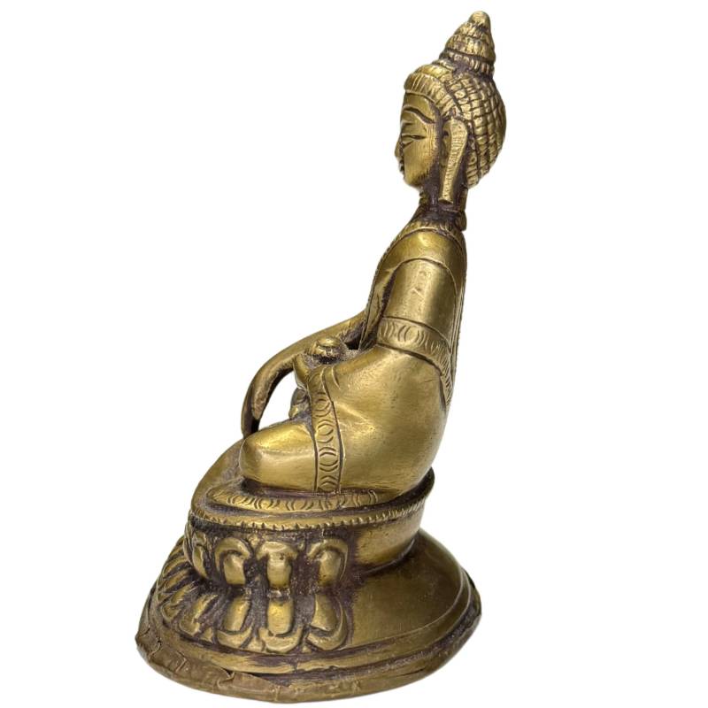 Close-up van het serene gezicht van de Shakyamuni Boeddha.
