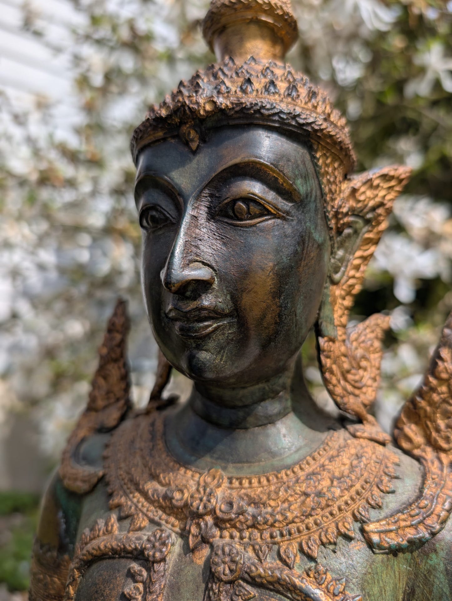 Thaise bronzen tempelwachters – knielend paar – Lot 433