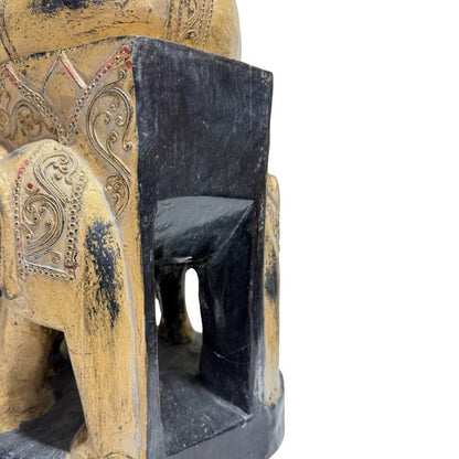 antiek birmees boeddhabeeld in mandalay stijl