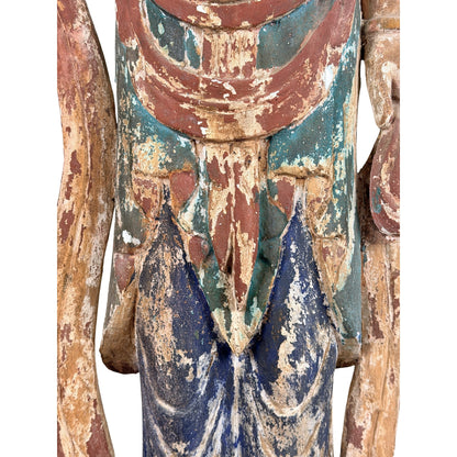 Detail van oude polychromie op gewaad van antieke Chinese Guanyin