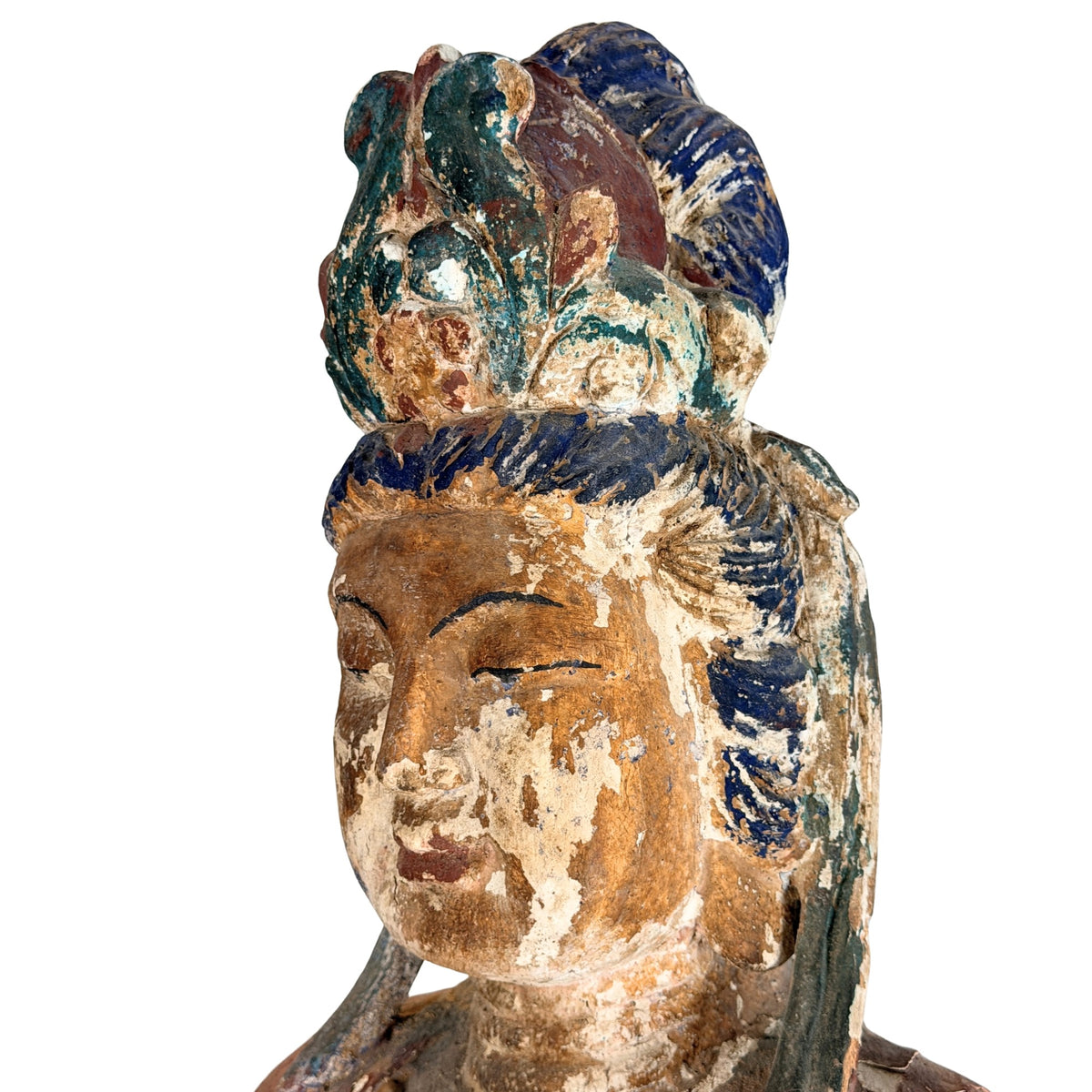 Volledig linkeraanzicht van monumentale antieke Chinese Guanyin