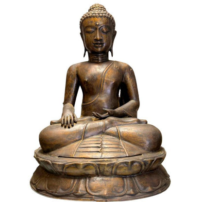 Monumentaal antiek Javaans bronzen beeld van de Boeddha in Bhumisparsha Mudra.