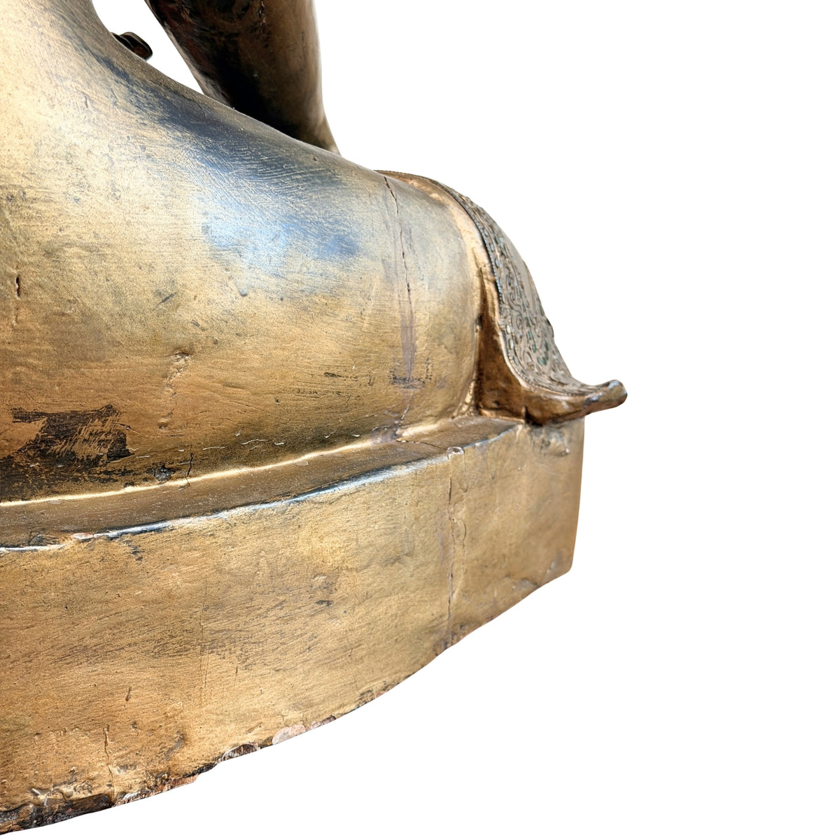 Detail van achterzijde van sokkel en oude droogtescheuren