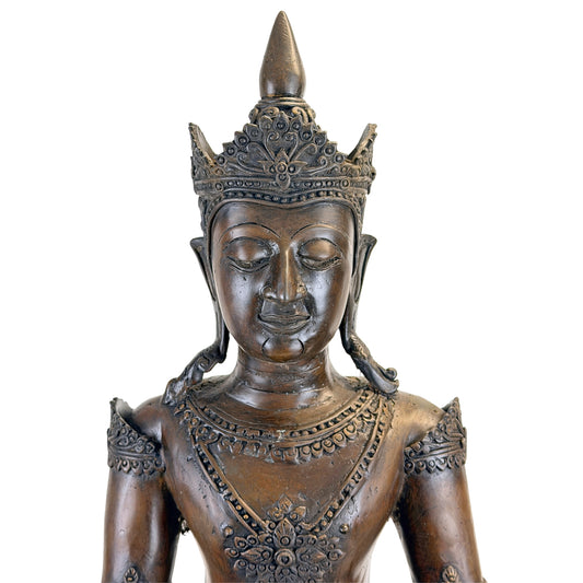Portret van antieke Thaise gekroonde Boeddha met rijk versierde kroon, Rattanakosin