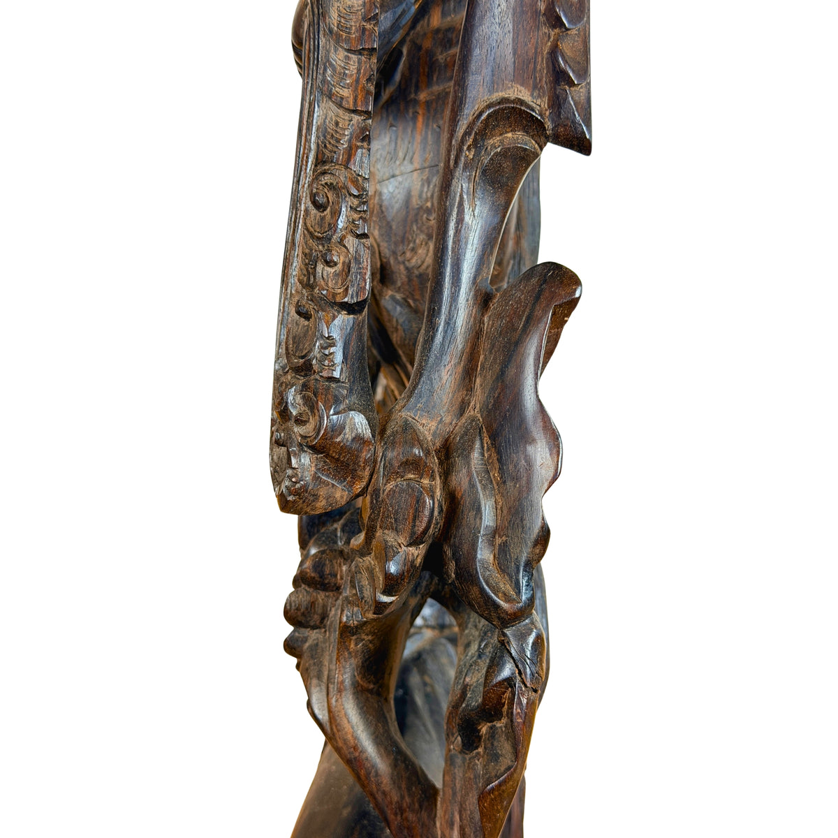 Achterzijde met gesneden ornament, detail