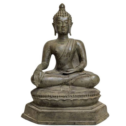 bronzen Boeddha uit Birma in Bhumisparsha mudra