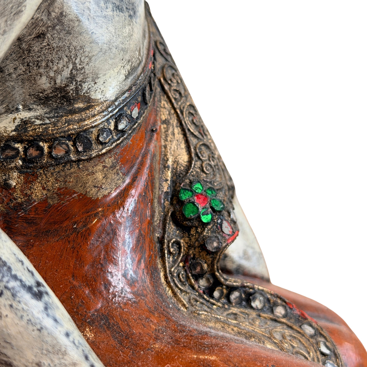 Detail sjerp met rode en groene glasinslag