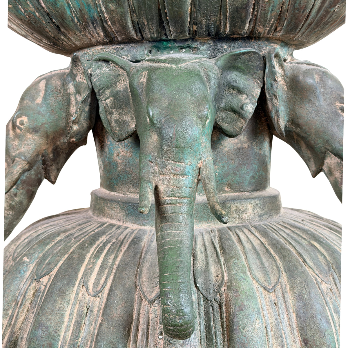 19e-eeuwse Birmese bronzen Shakyamuni Boeddha op olifantentroon – Lot 755 – opname 04
