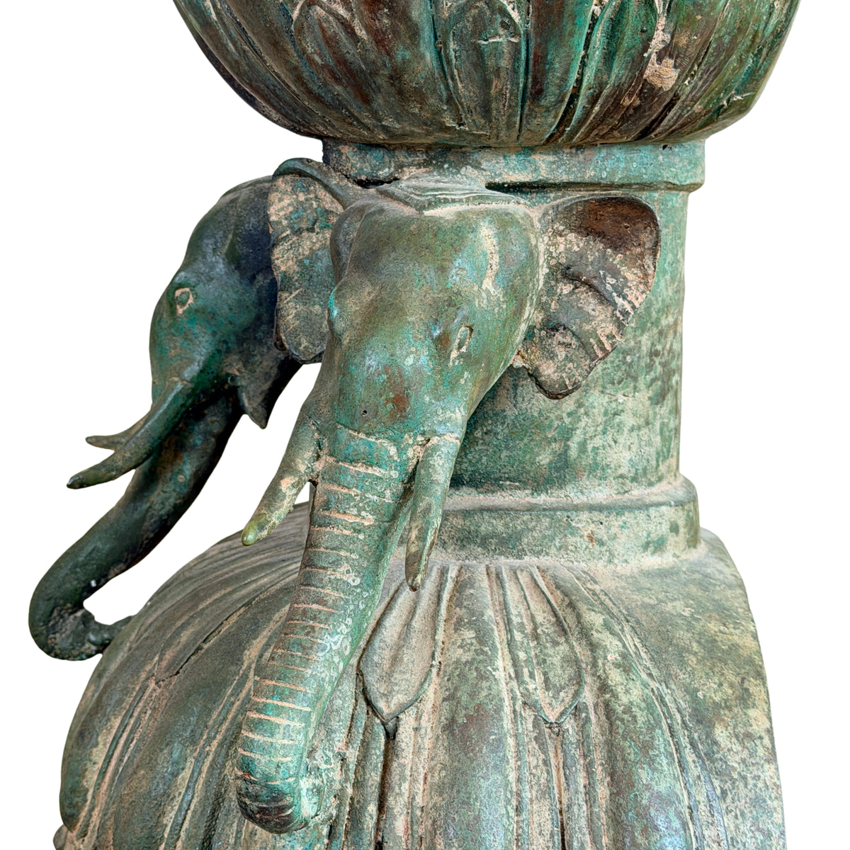 19e-eeuwse Birmese bronzen Shakyamuni Boeddha op olifantentroon – Lot 755 – opname 27