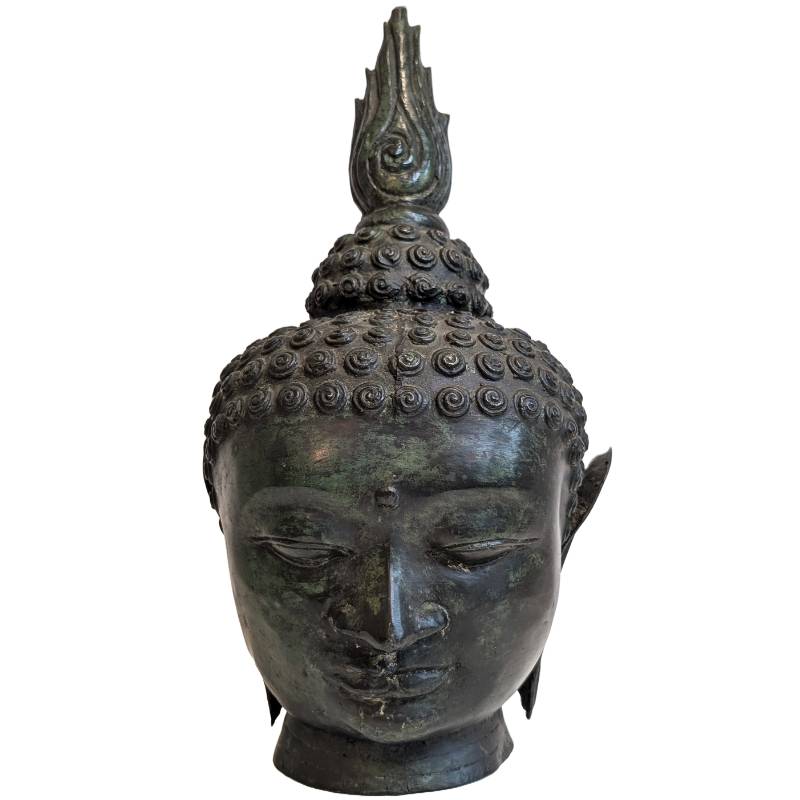 bronzen boeddha hoofd met vlamvormige ushnisha en natuurlijke patina