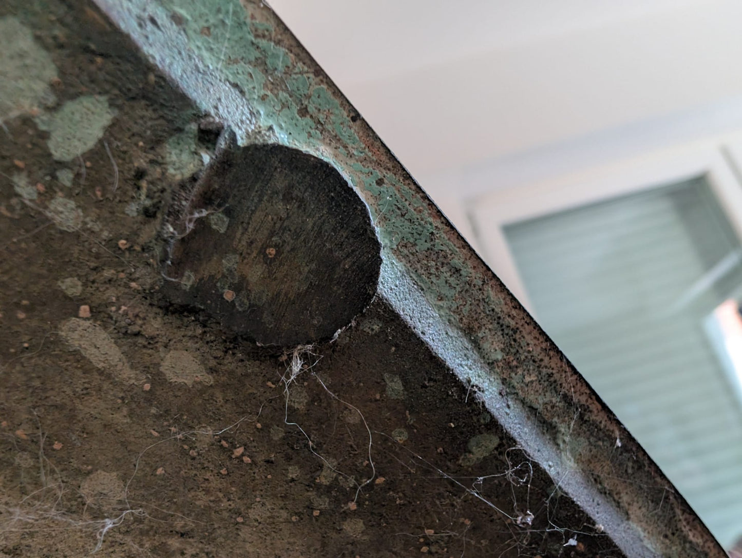 Thais Boeddhabeeld uitgevoerd in vroege tempelstijl