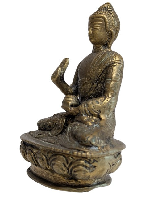 Bronzen Boeddhabeeld met gegraveerde robe