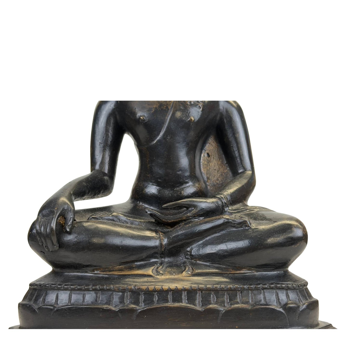 Thaise Boeddha sculptuur uit de boeddhistische kunsttraditie