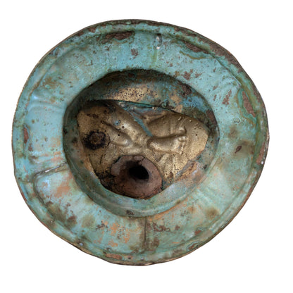Bronzen Avalokiteshvara met zichtbare resten van oude vergulding