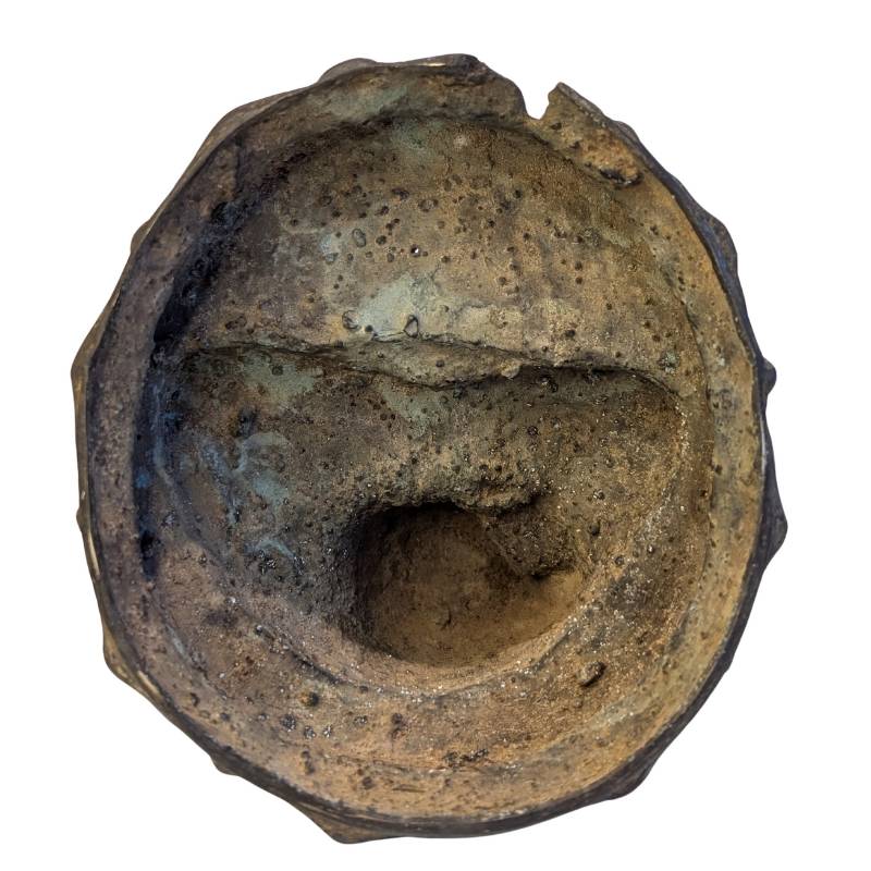 Tibetaans bronzen Boeddhabeeld passend binnen museale context