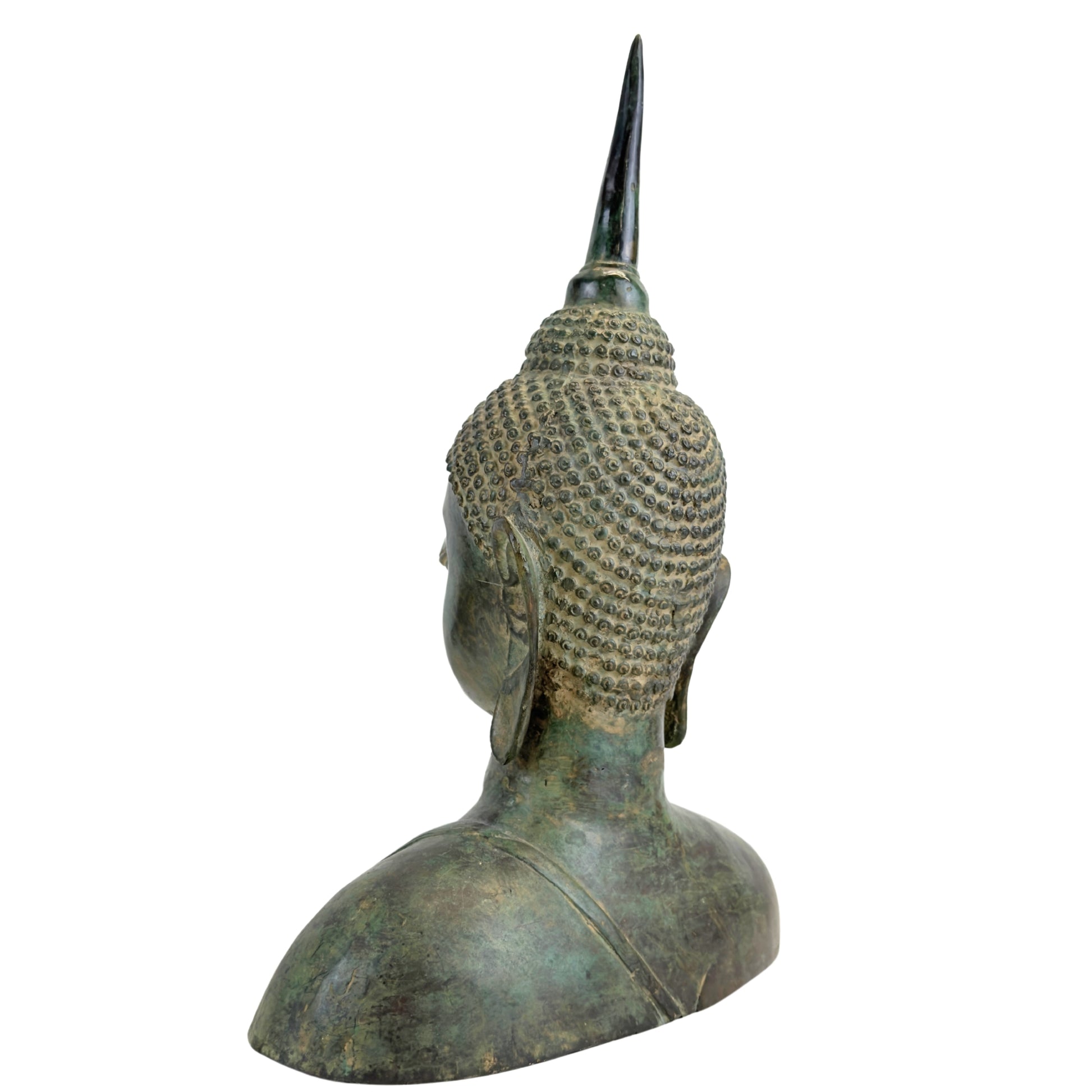 Rechterprofiel van een bronzen Boeddhabuste uit Thailand in Sukhothai-stijl.