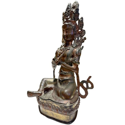 Antieke bronzen Tara op lotusbasis uit de Himalaya regio