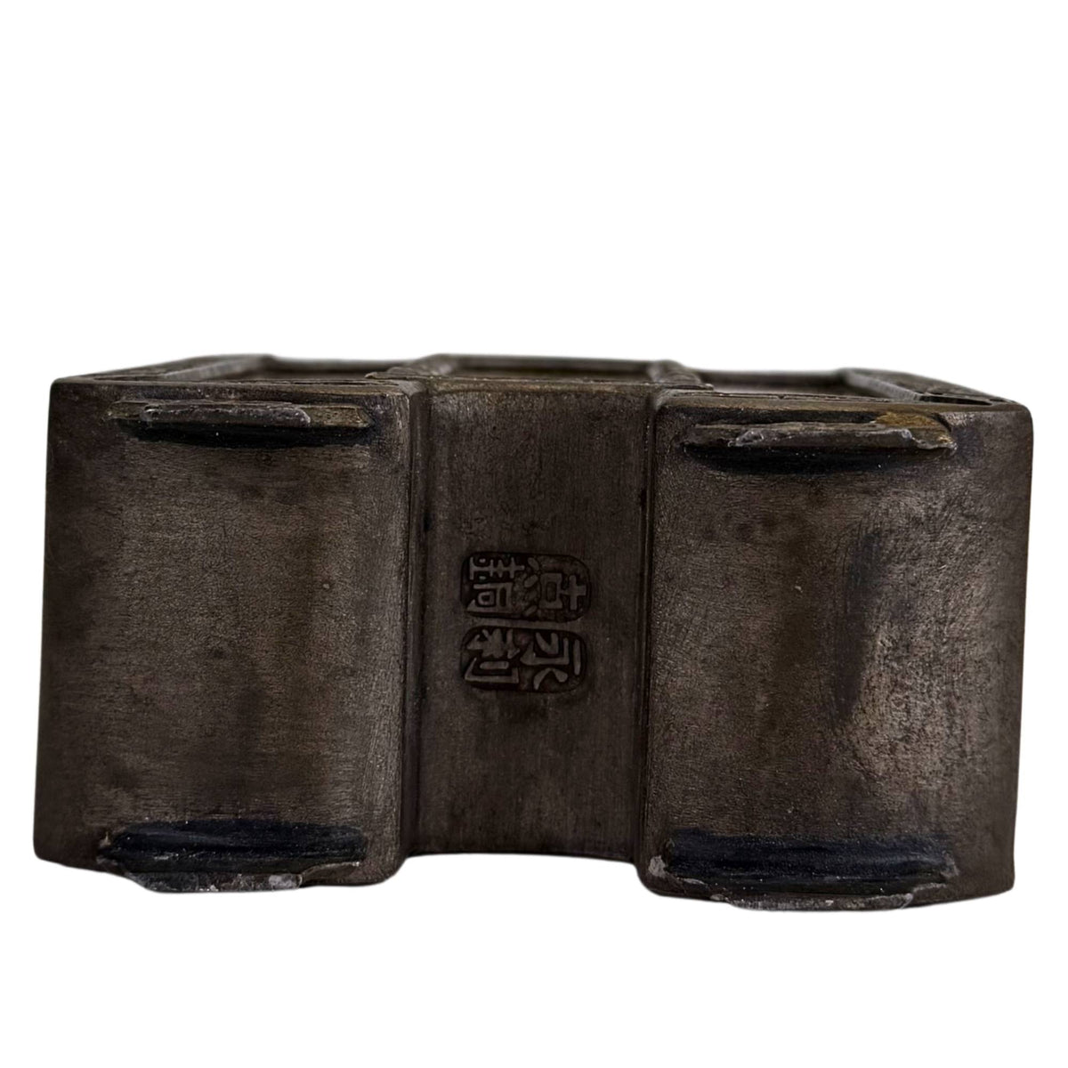 Chinees kunstobject met hofdames, bloemenmotieven en symbolische details