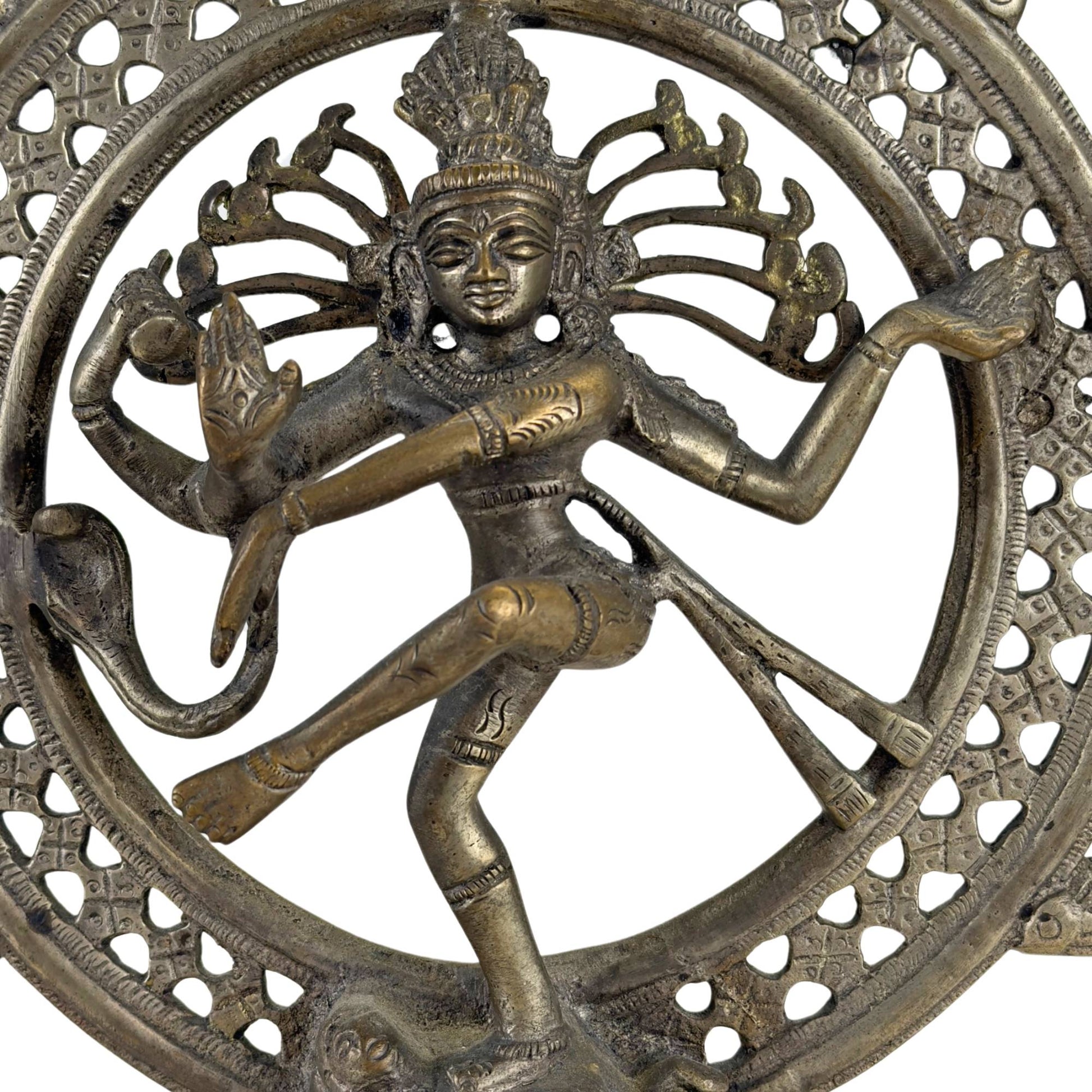 Close-up van bronzen Shiva Nataraja hindoe godheid met fijne gezichtsdetails