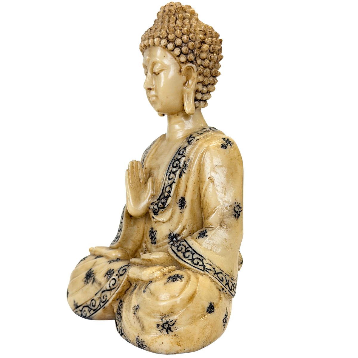 Zittende resin Boeddha met crème patina en zwarte details – linkerzijde