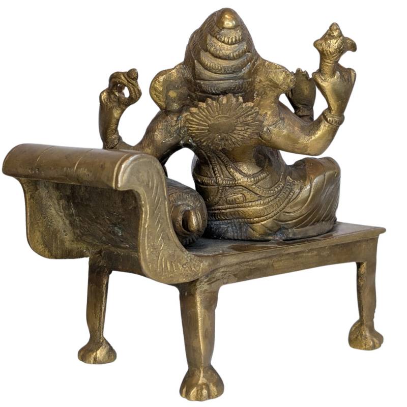 Antiek bronzen Ganesha beeld met zeldzame liggende iconografie