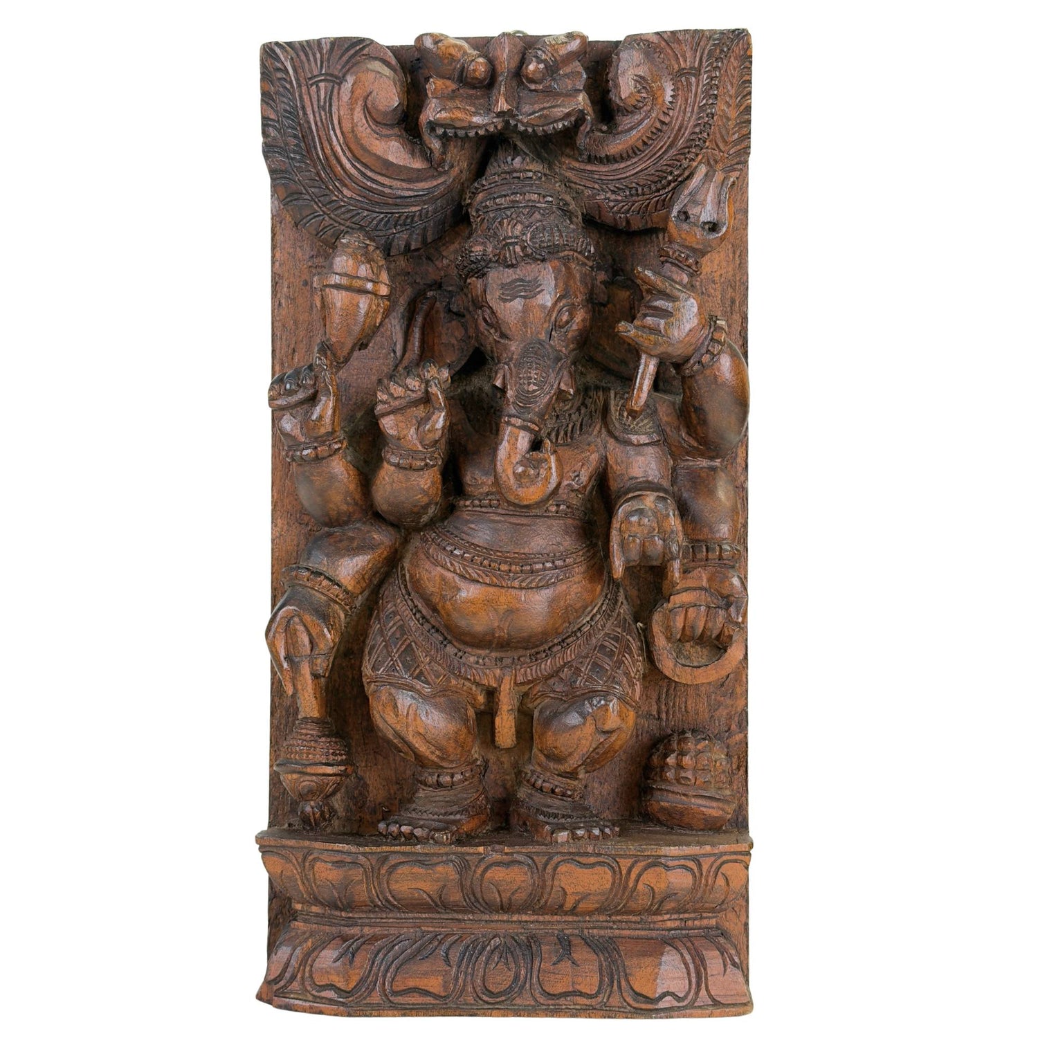 Gesneden houten paneel met Ganesha uit India met traditionele hindoeïstische iconografie
