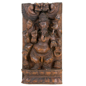 Houten Paneel met een Voorstelling van Ganesha, India, 20e eeuw
