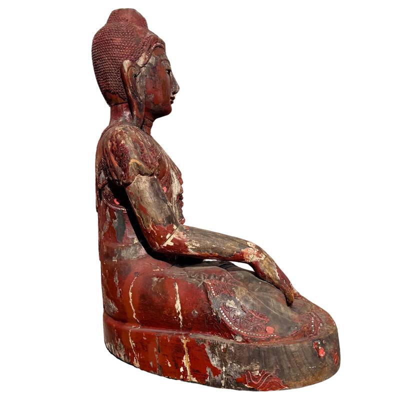Groot antiek houten Boeddhabeeld uit Myanmar
