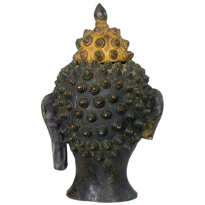 Detail van de achterzijde van de sculptuur die de ambachtelijke afwerking laat zien.