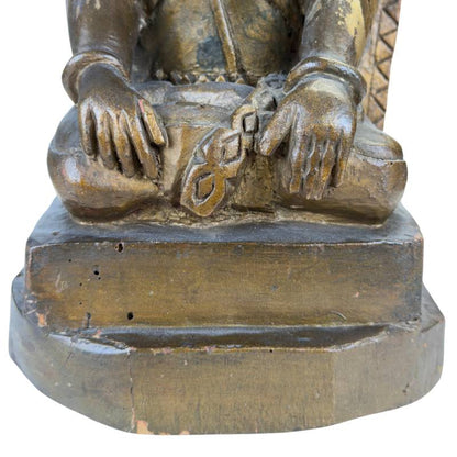 Handgesneden Sri Devi figuur hout met nisvormige achterplaat