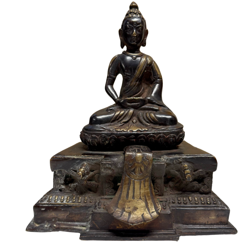 Antiek Himalaya tempelbeeld van een vuurvergulde boeddha