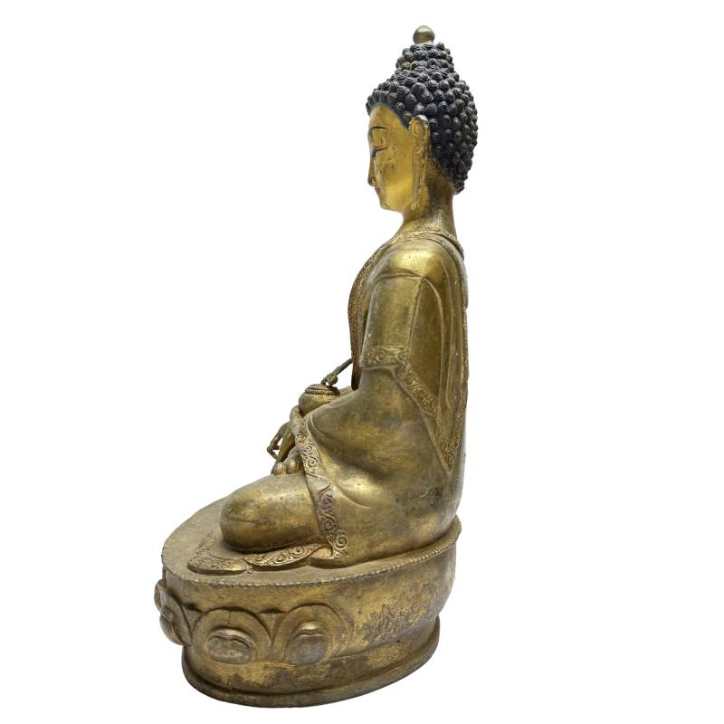 Vuurverguld bronzen Geneesheer Boeddha als devotioneel beeld uit de Himalaya