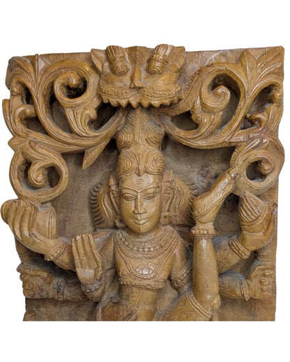 Houten reliëf van Shiva Nataraja tempel India