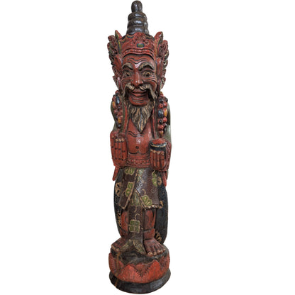 Handgestoken houten tempelwachter beeld Dvarapala uit Indonesië 67 cm hoog.