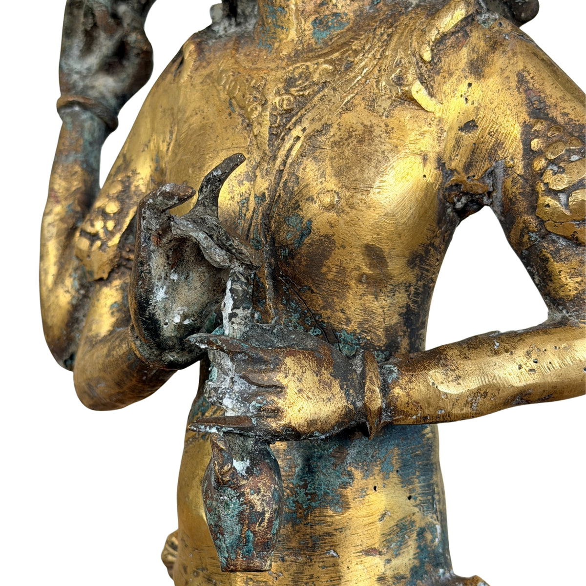 Borst en onderste handen met kundika, driekwart, detail