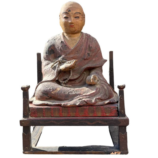 Houten boeddhistische sculptuur uit Japan
