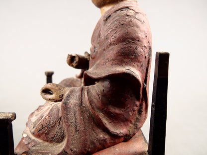 Houten beeld van een Japanse monnik
