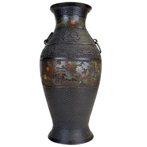 Grote Japanse Bronzen Champlevé Vaas met Fabeldieren en Ringoren – 43 cm