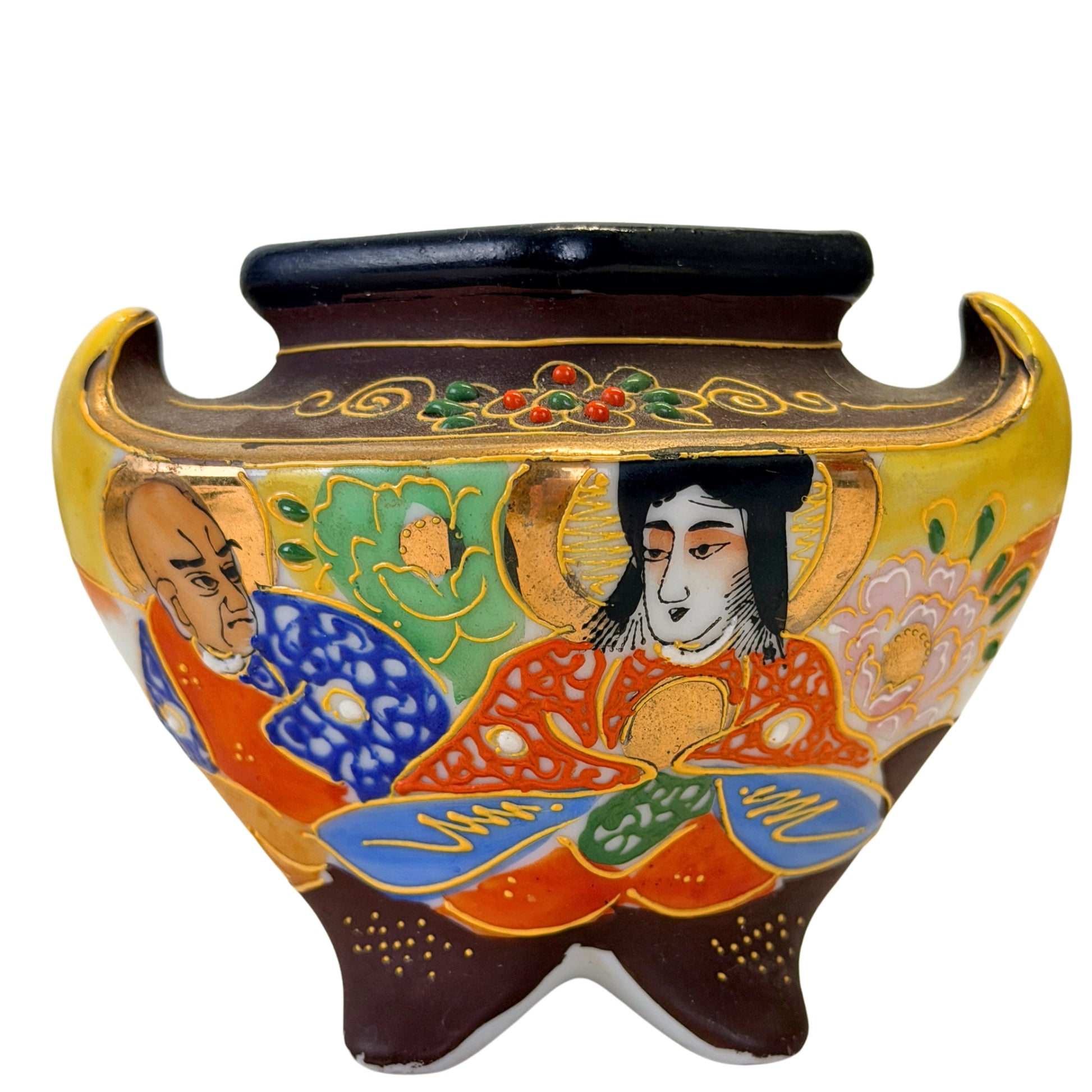 Handbeschilderde Japanse koro met zittende figuren, bloemmotieven en verhoogde goudlijnen