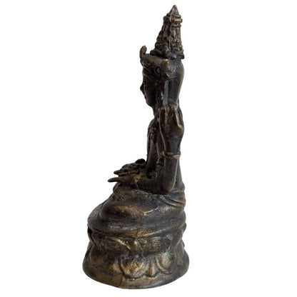 Khmer Lokeshvara met hoge kroon in brons